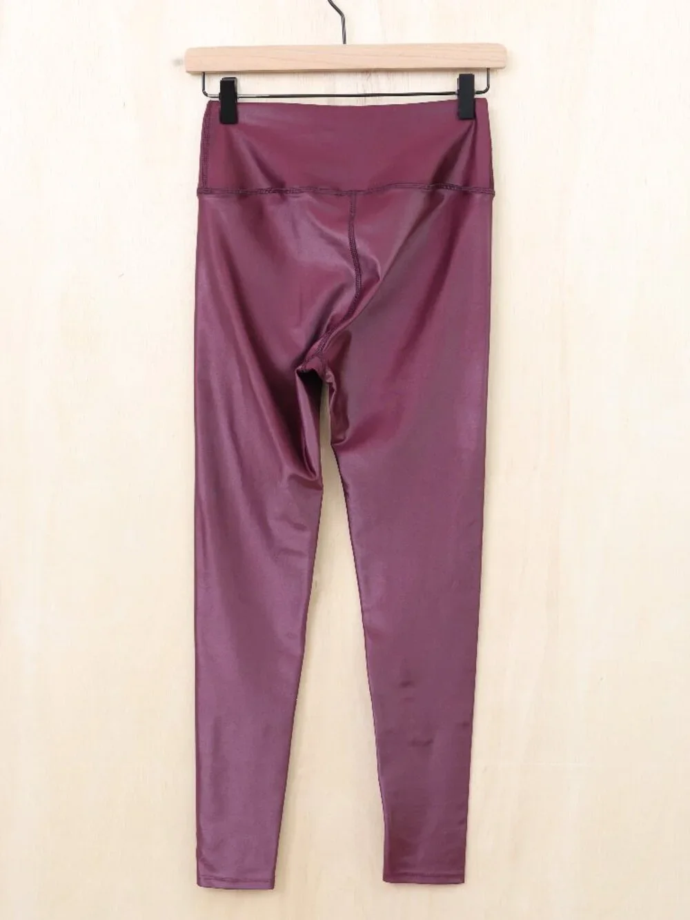 NWOT Noli Liquid Legging‎ in Dark Cherry Small - Picture 3 of 4